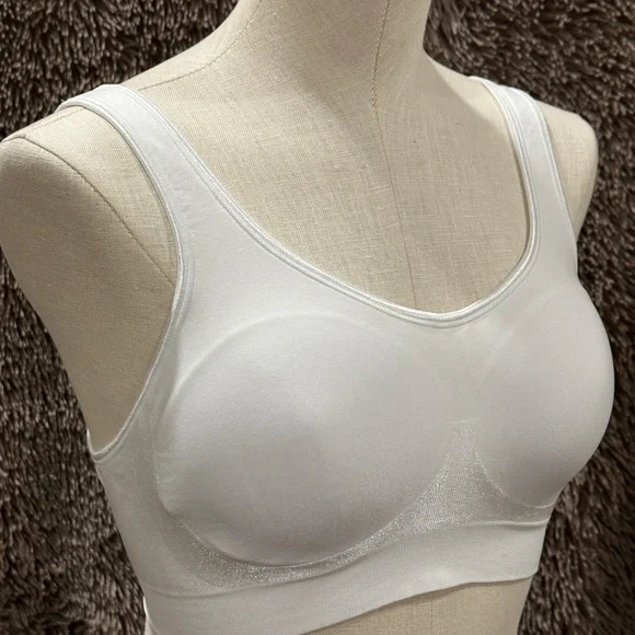 Bali Comfort Revolution Sports Bra NWOT - Picture 3 of 6